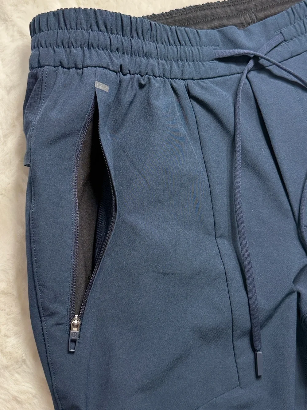 Lululemon License to Train Jogger Men L Blue M5AEGS Workout Athletic LTT Pants